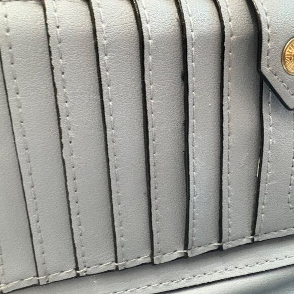 Victorias Secret Quilted Tech Skyflower Blue Wristlet Wallet Gold Detailing - Picture 6 of 13